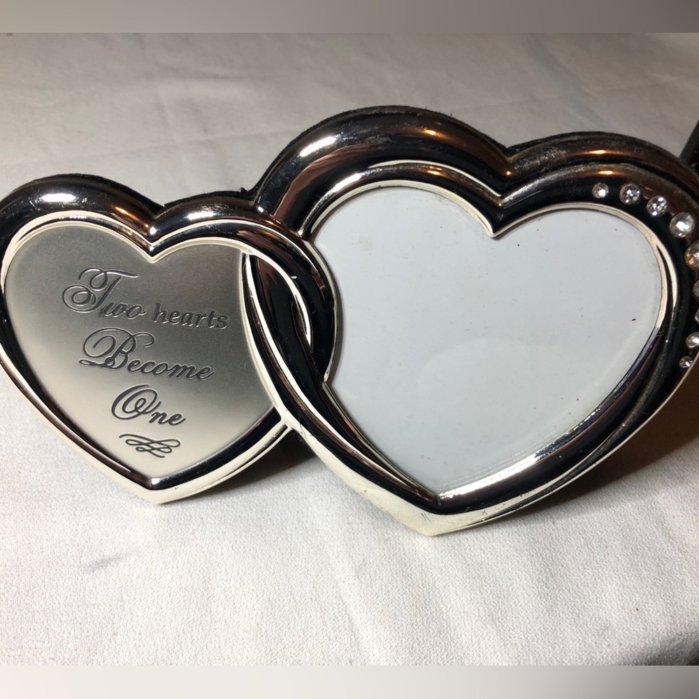 Silver Heart-Shaped Double Photo Frame - Picture 1 of 11